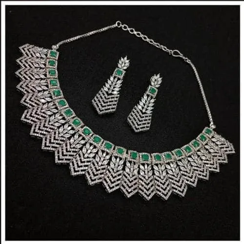 Ad Edgy Necklace And Earing Set