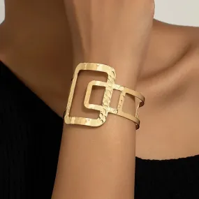 Bracelet au design géométrique moderne et tendance (coloris Or ou Argent)