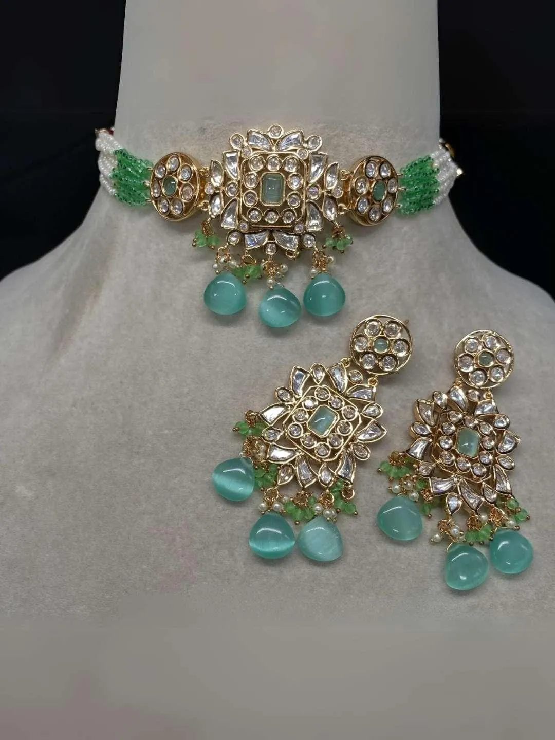 Bridesmaids Kundan Choker Set