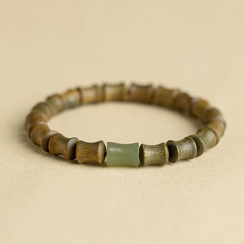 Chinese Sandalwood and Hetian Jade Bracelet with Retro Charm for Men and Women