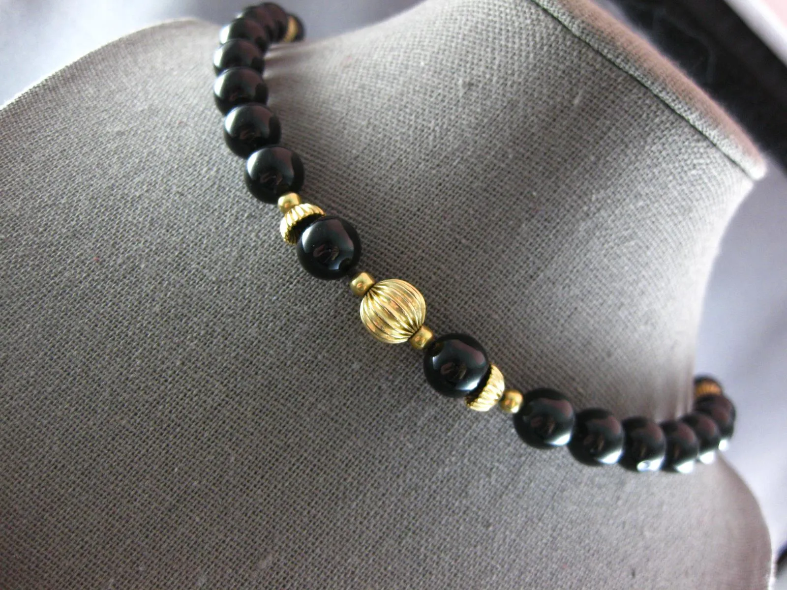 ESTATE EXTRA LONG & LARGE AAA ONYX 14KT YELLOW GOLD 3D BEAD NECKLACE #27195