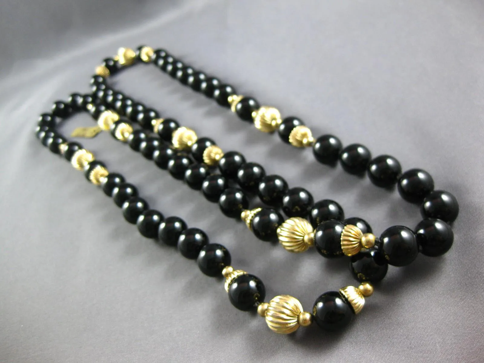 ESTATE EXTRA LONG & LARGE AAA ONYX 14KT YELLOW GOLD 3D BEAD NECKLACE #27195