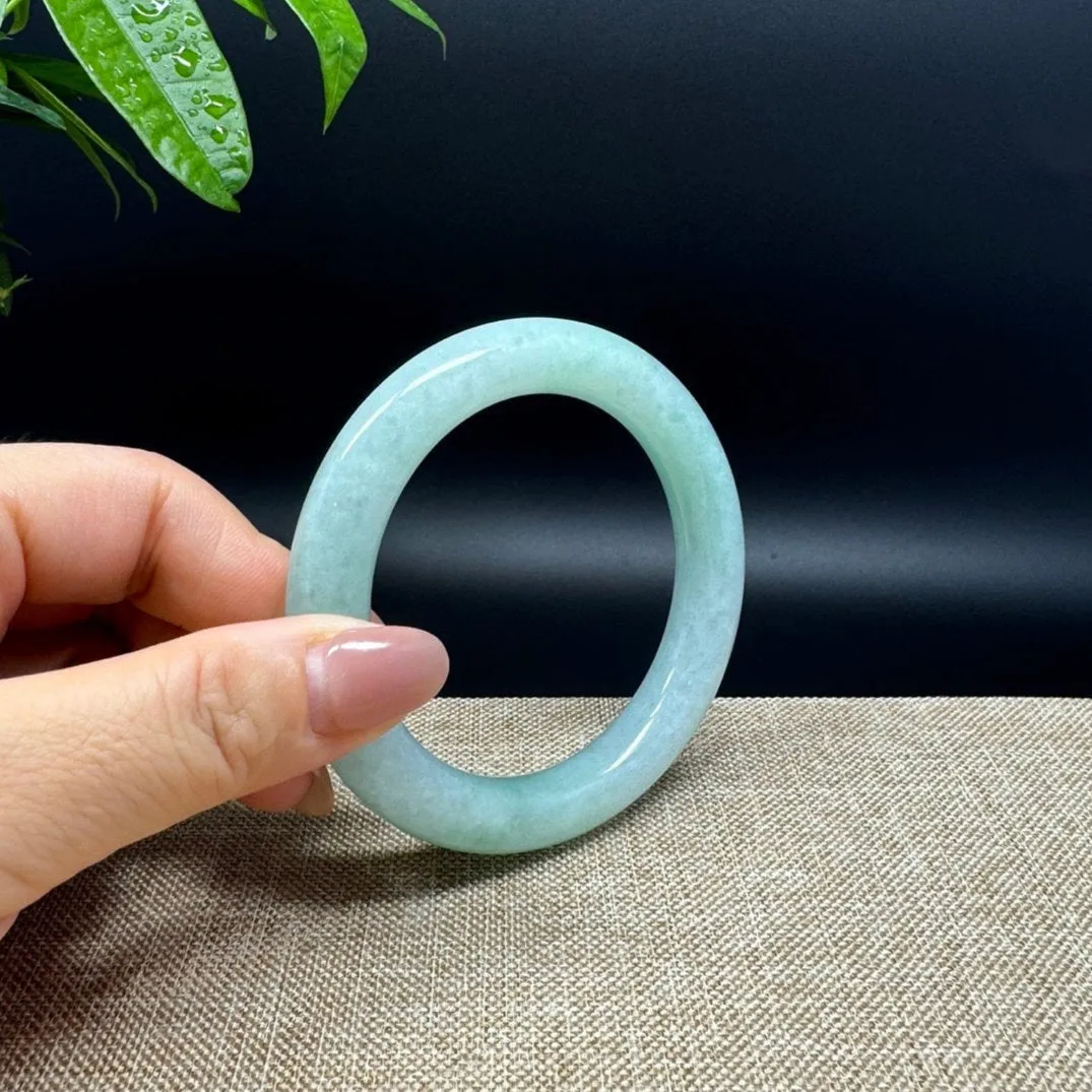 Genuine Burmese Green Jade Jadeite Bangle Bracelet ( 56.8mm )