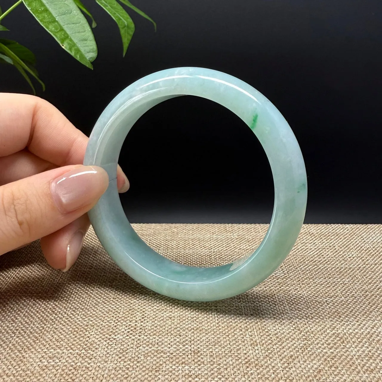 Genuine Burmese Green Jade Jadeite Bangle Bracelet ( 59.1mm )