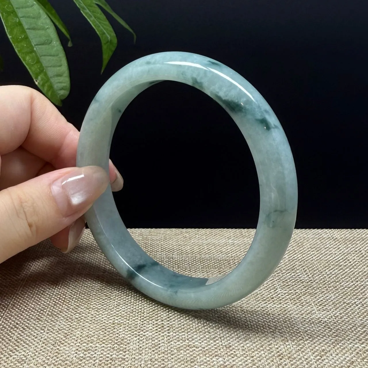 Genuine Burmese Green Jade Jadeite Bangle Bracelet ( 62.9mm )