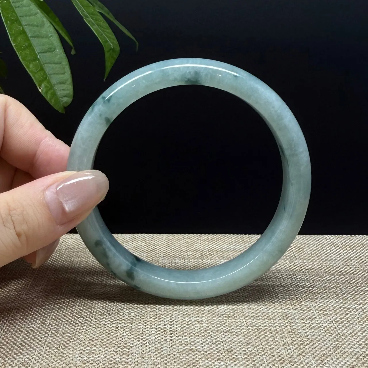 Genuine Burmese Green Jade Jadeite Bangle Bracelet ( 62.9mm )