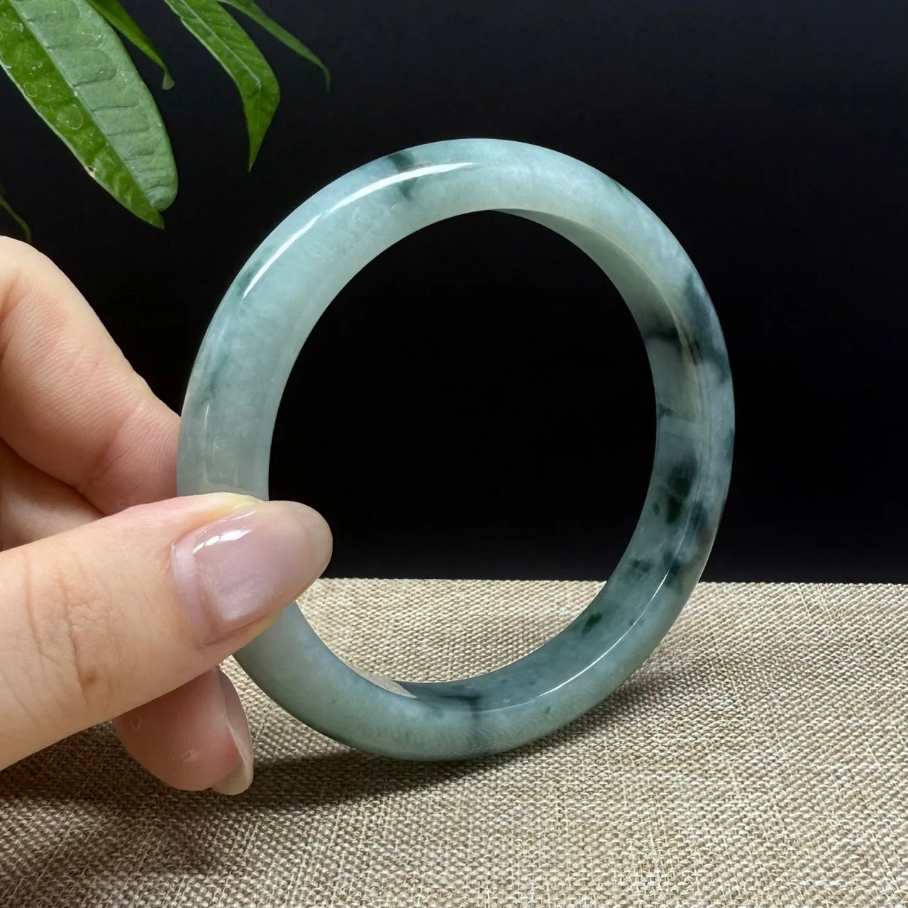 Genuine Burmese Green Jade Jadeite Bangle Bracelet ( 63.3mm )