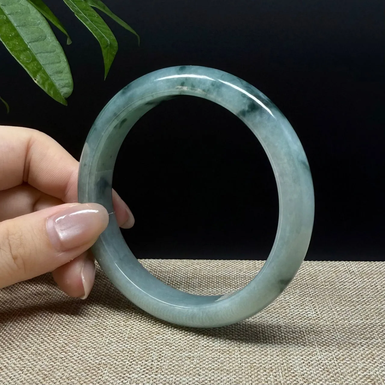 Genuine Burmese Green Jade Jadeite Bangle Bracelet ( 63.3mm )