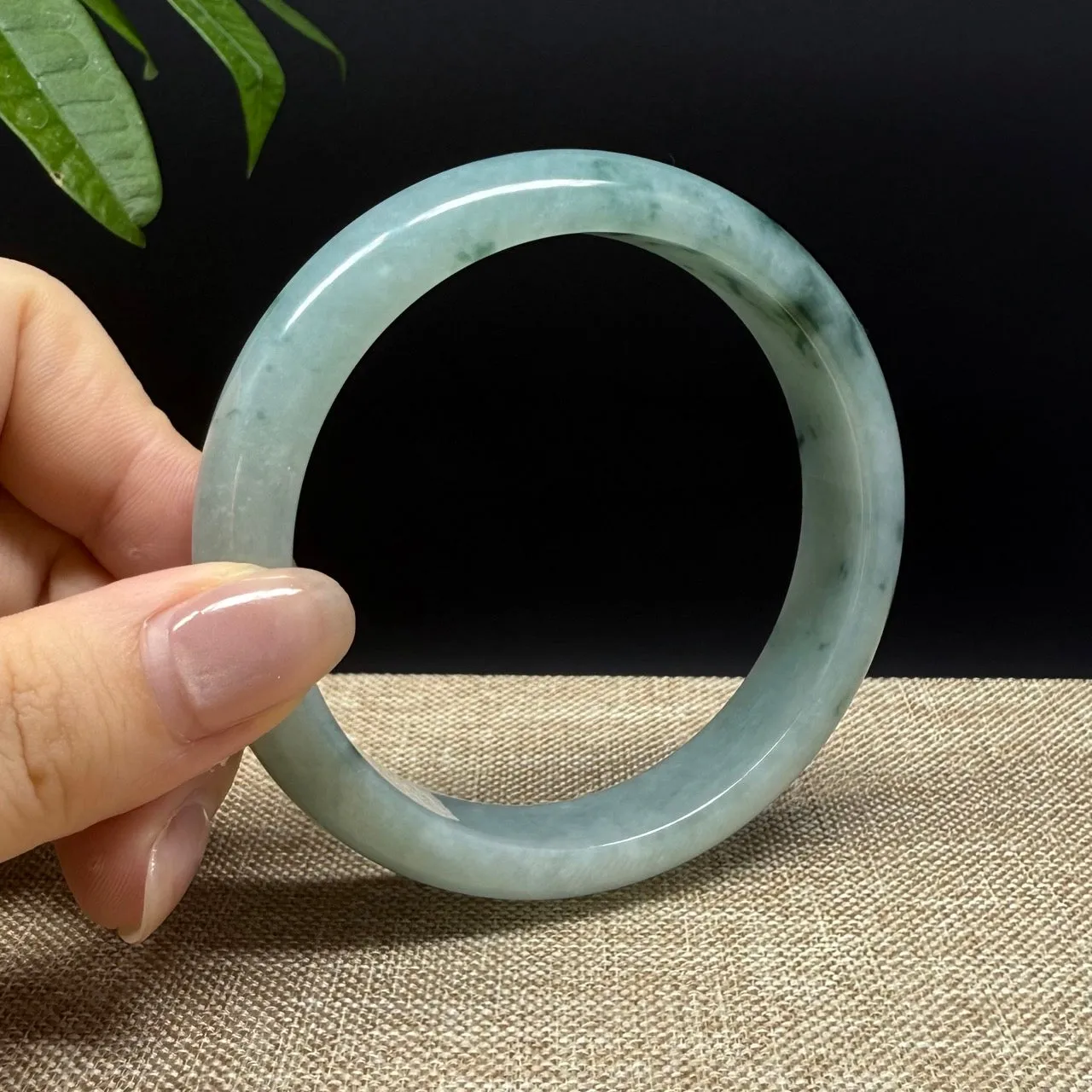 Genuine Burmese Green Jade Jadeite Bangle Bracelet ( 63.4mm )