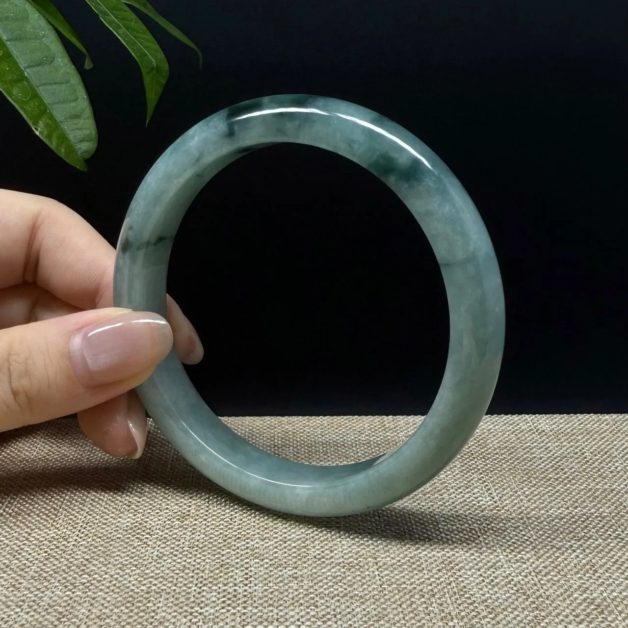 Genuine Burmese Oil Green Jade Jadeite Bangle Bracelet ( 63.5mm )