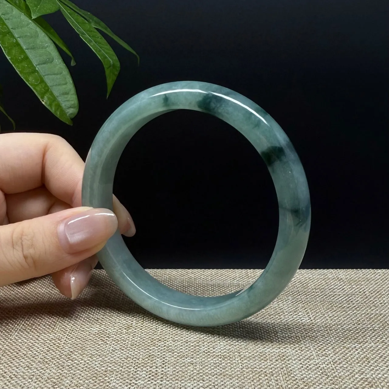 Genuine Burmese Oil Green Jade Jadeite Bangle Bracelet ( 63.5mm )