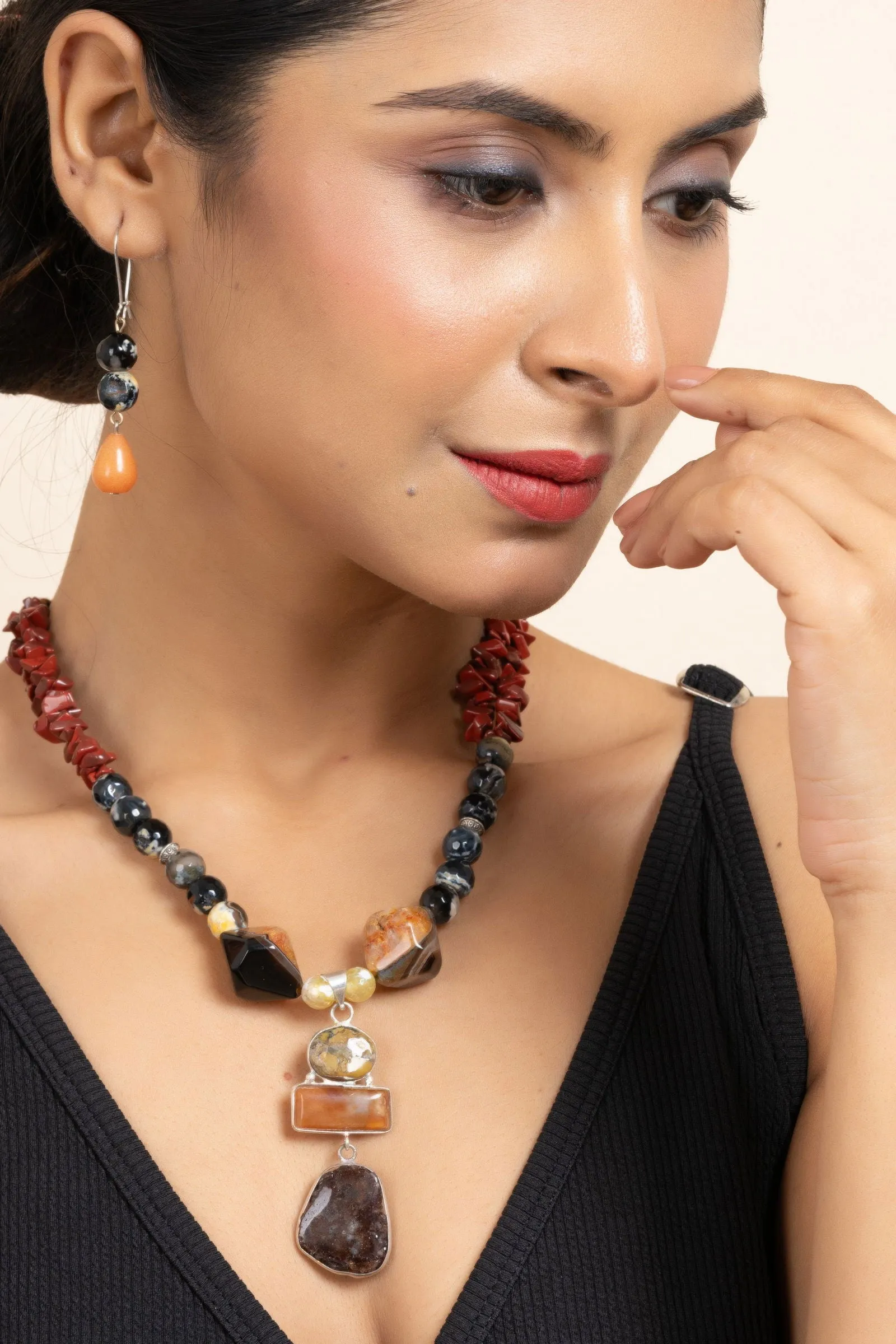 Handmade Black Brown Semi-Precious Stone Jewelry Set with Agate Onyx Chips Necklace and Earrings