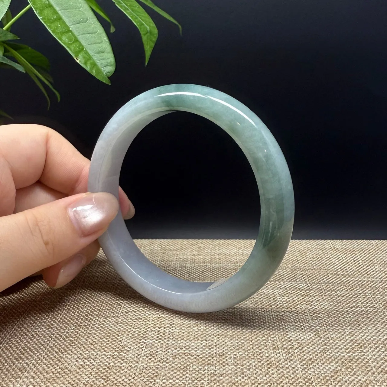 High Genuine Burmese Lavender Jade Jadeite Bangle Bracelet ( 60.2mm )