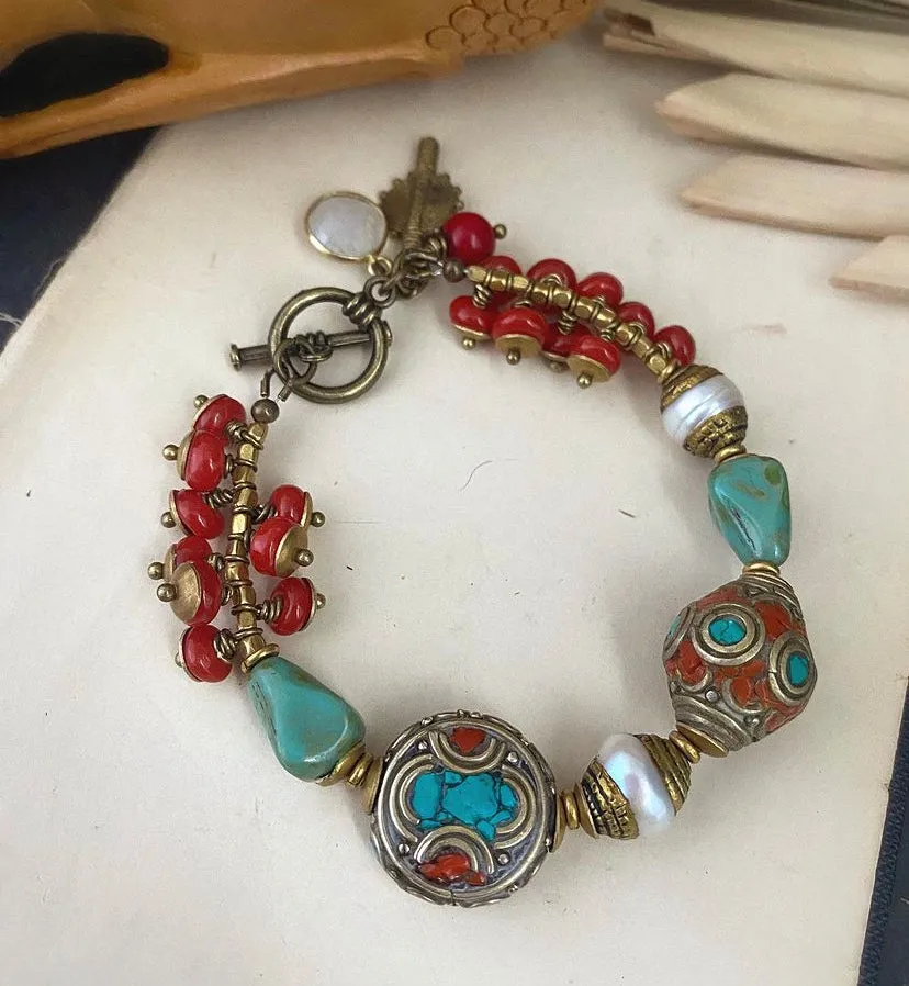 Nepal bliss. Pearl beads, Indonesian glass, nepal beads, czech glass and bronze metal bracelet.