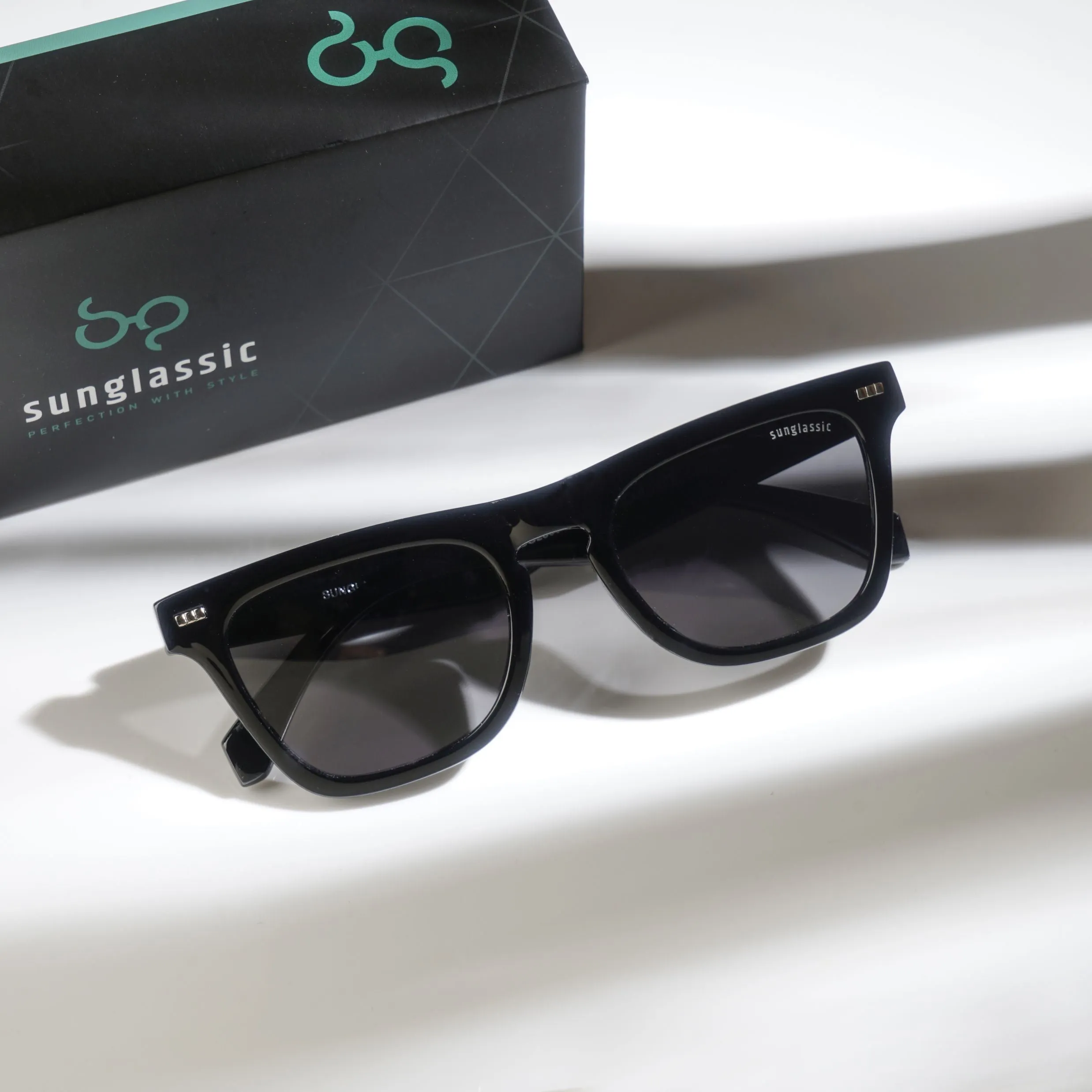 Peter Polarized Black Square Sunglasses