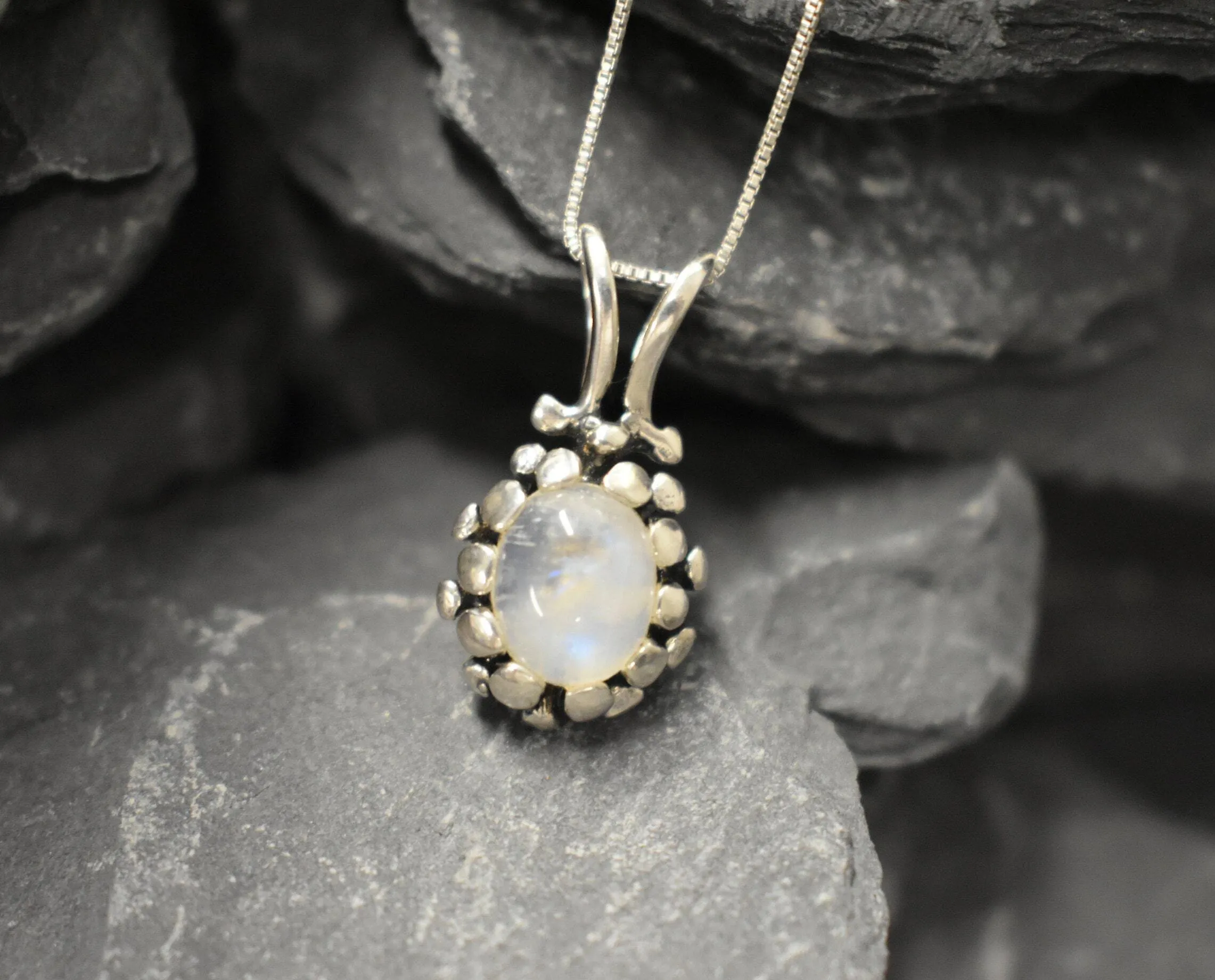 Rainbow Moonstone Necklace - White Vintage Pendant - Silver Moonstone Necklace