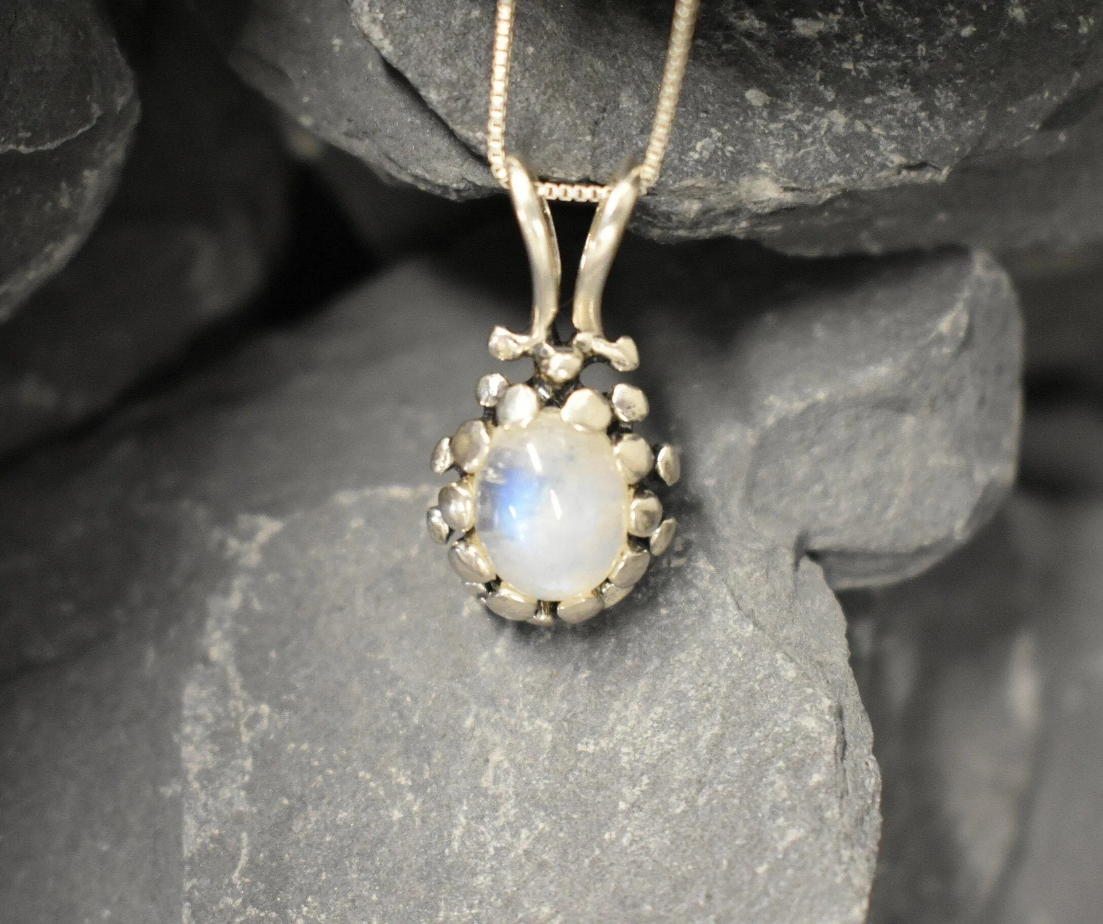 Rainbow Moonstone Necklace - White Vintage Pendant - Silver Moonstone Necklace