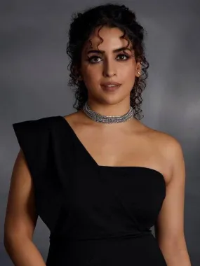 Sanya Malhotra In Silver Color Showstopper Necklace