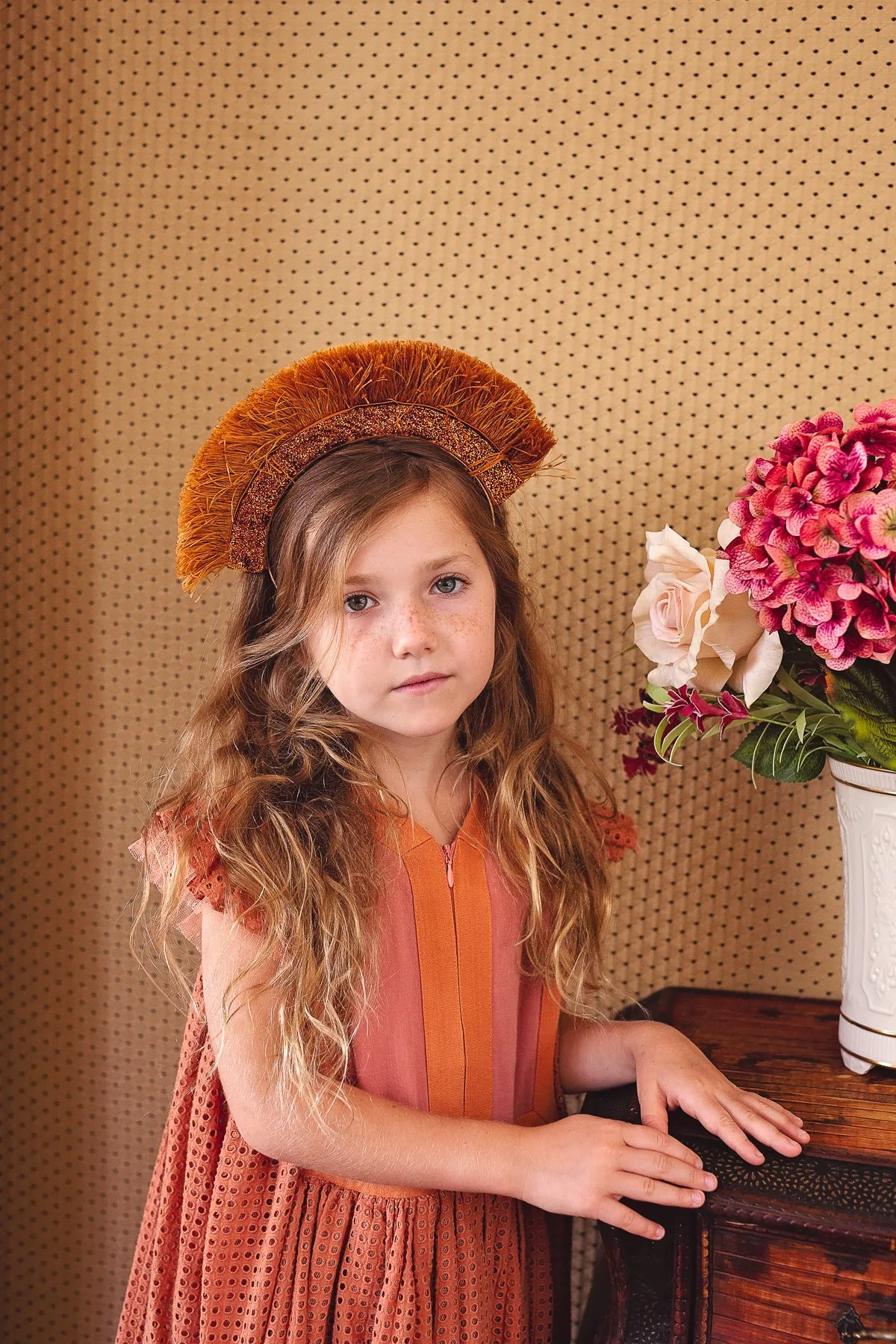 Static Fringe Headband - Black & White Fringe/Black Glitter