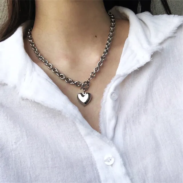 VenusFox Punk Thick Chain Heart Choker Necklace Retro Gothic Rock Gold Color Silver Color Geometric Clavicle Necklace Jewelry Gift