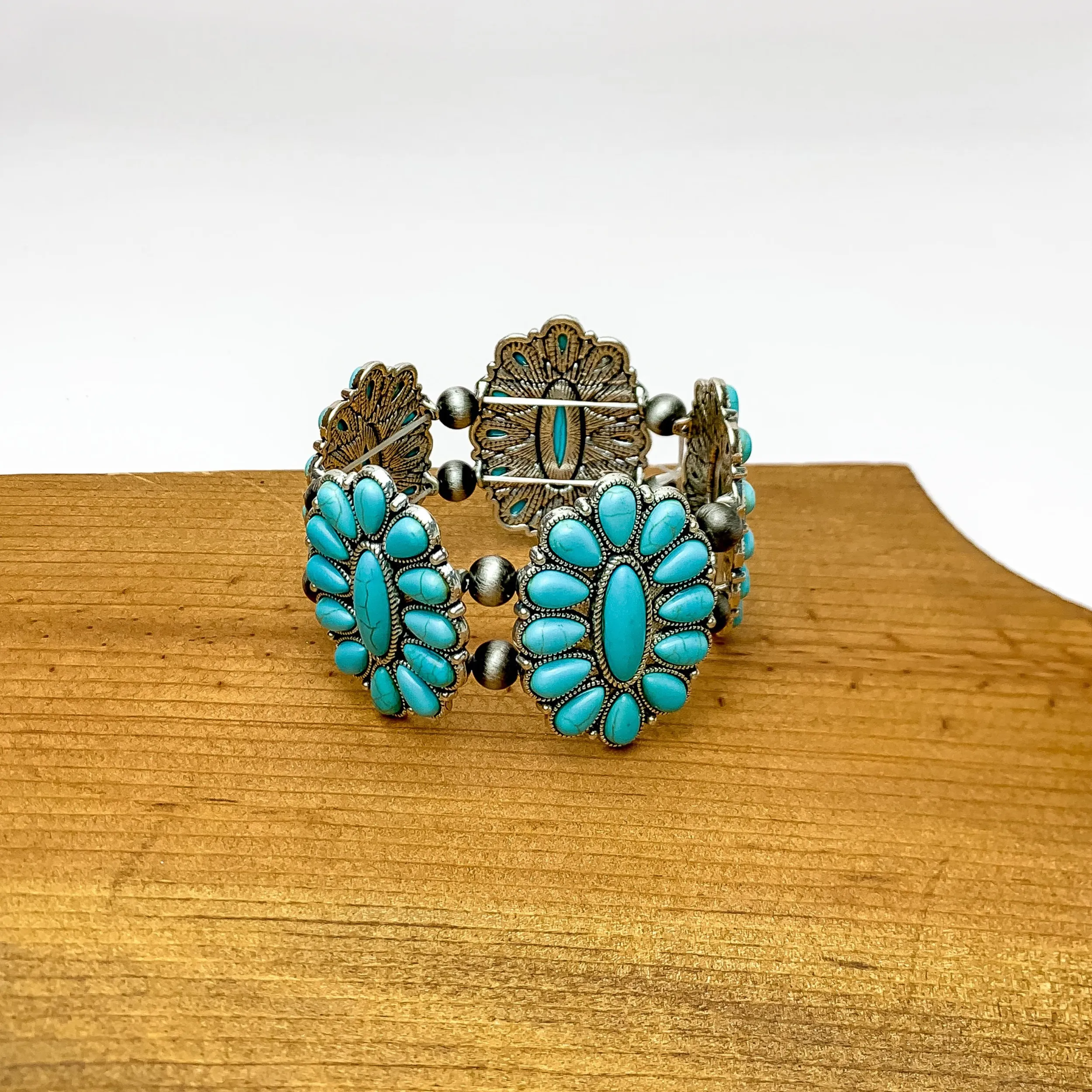 Western Concho Silver Tone Stretchy Bracelet in Turquoise